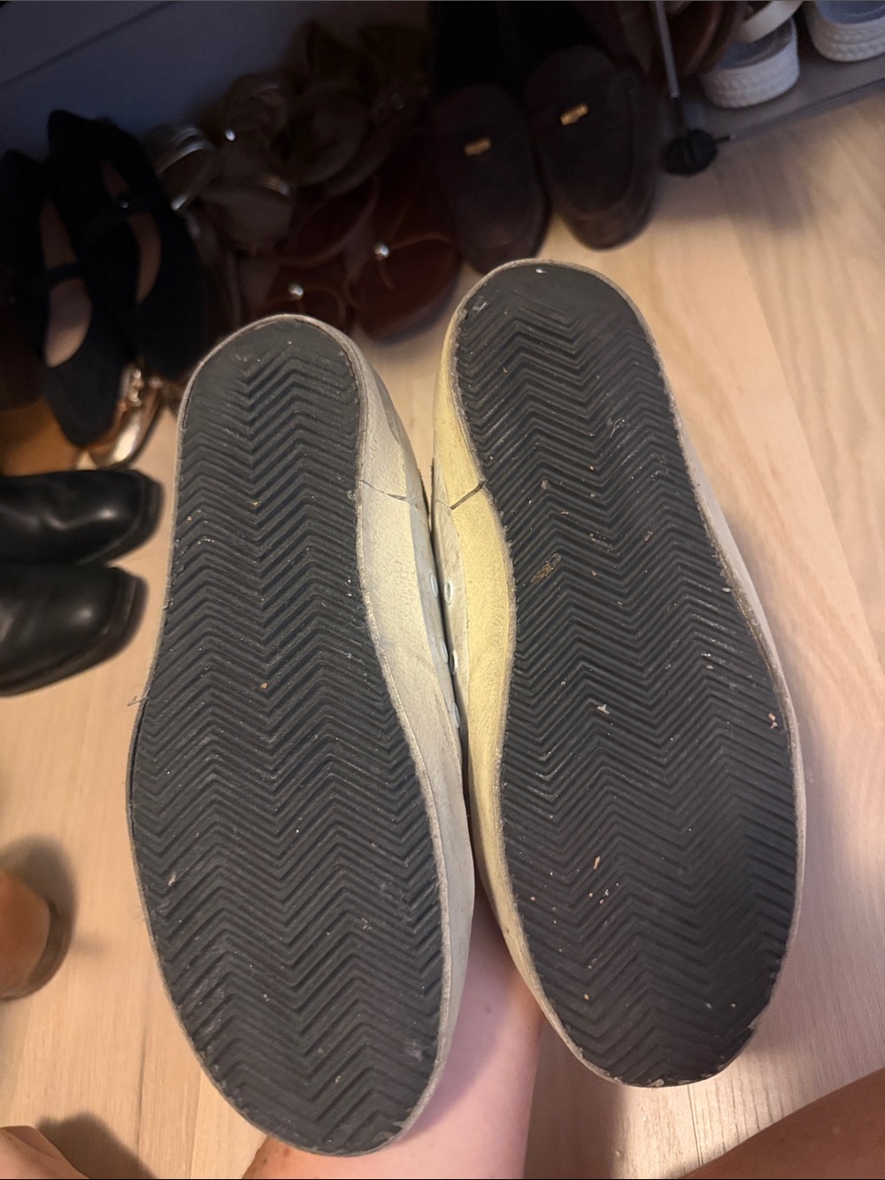 Golden Goose White and Beige Sneakers - Picture 4 of 6
